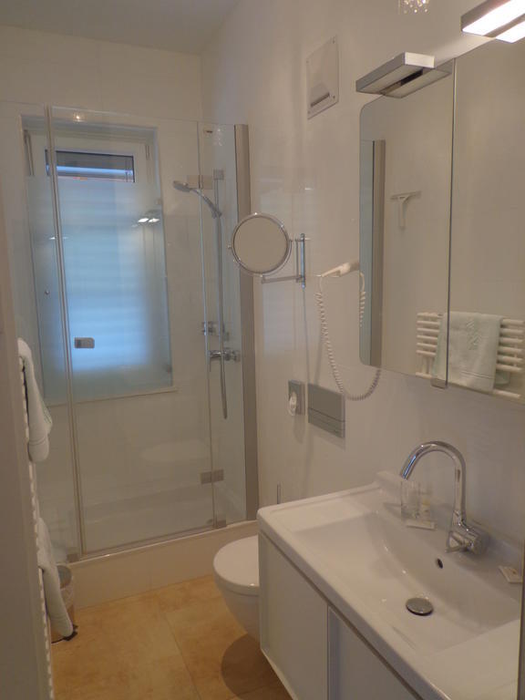 Hans Mauracher Schloessl Graz Quarto foto