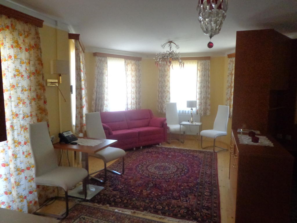 Hans Mauracher Schloessl Graz Quarto foto